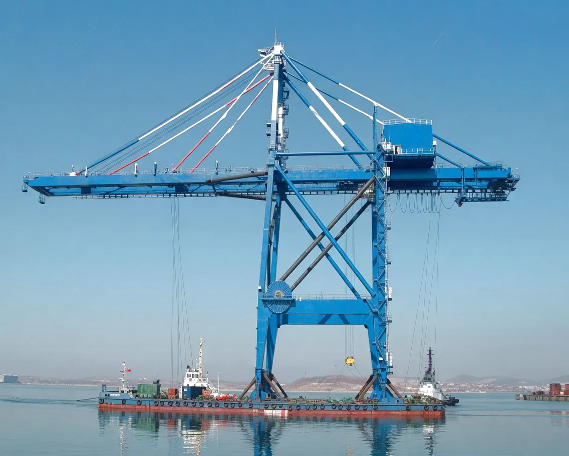 Gear coupling application in port shore bridge crane